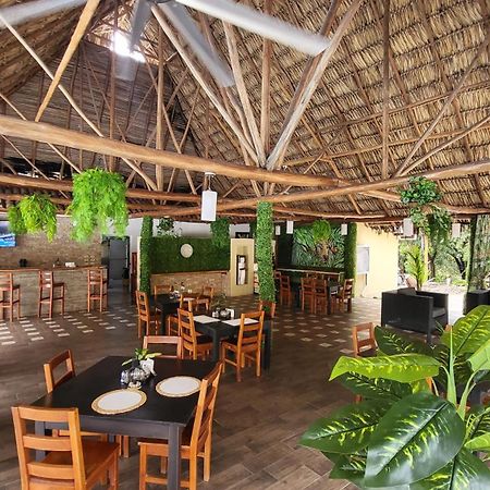 Seis Playas Hotel Tamarindo Dış mekan fotoğraf
