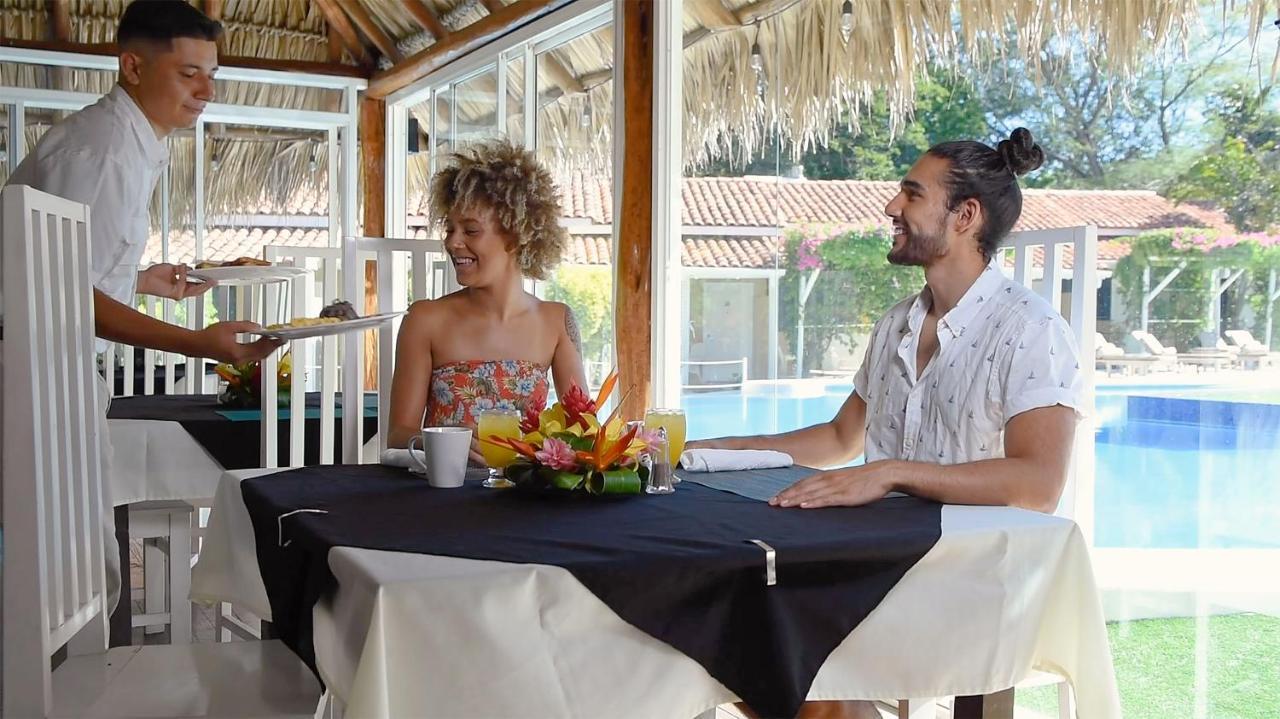 Seis Playas Hotel Tamarindo Dış mekan fotoğraf
