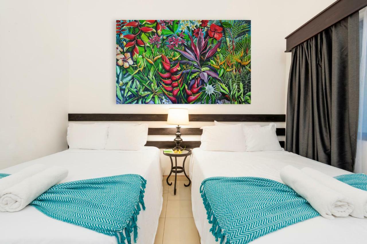 Seis Playas Hotel Tamarindo Dış mekan fotoğraf